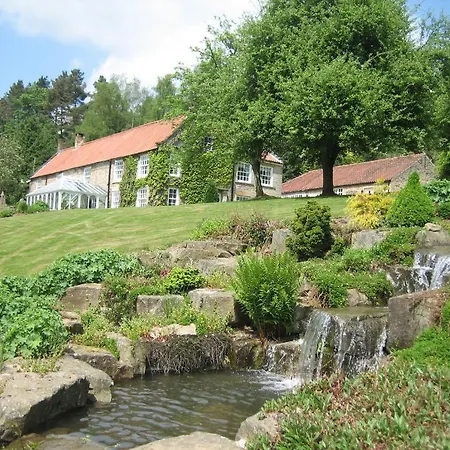 High Dalby House & Cottages *