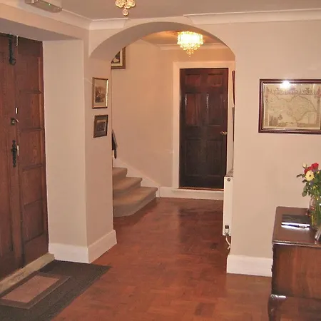 High Dalby House & Cottages *