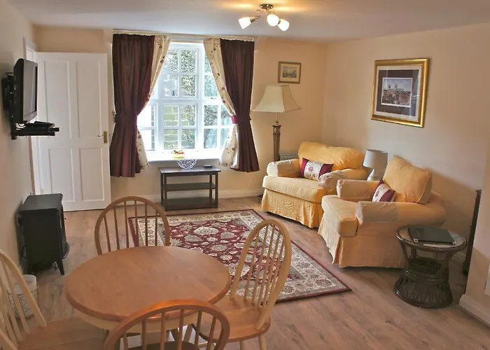 컨트리하우스 High Dalby House & Cottages